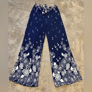 Floral Wide-Leg Summer Pants in Blue and White